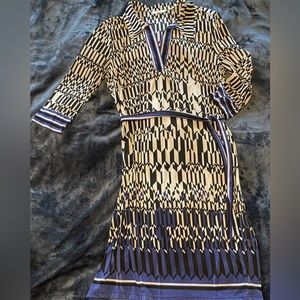 MLLE Gabrielle Sz M 3/4 Sleeves Knee Length Blue/White/Beige Color-block Print